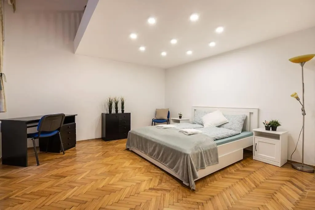 Cozy 3 Bedrooms In 7St Districht Budapeszt